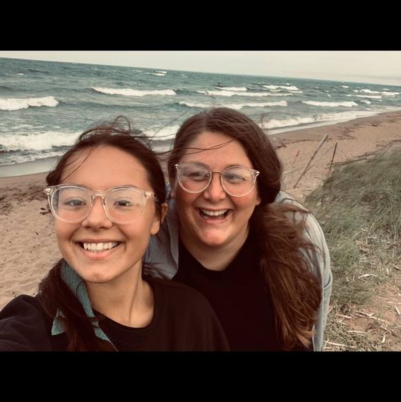 Meet your Posher, Megan - Picture 1 of 1